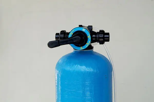 Integrated water systems FRP Vessel (10*54) with UKL 25 NB Top Side Mount Softener MPV